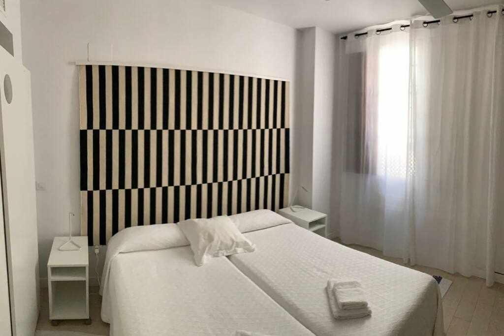 Precioso Lugar En Barrio Sta Cruz * Seville